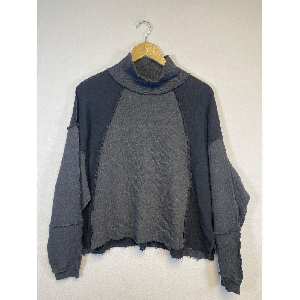 American Eagle Patchwork Exposed Seam Oversized‎ Black Gray Sweatshirt Top